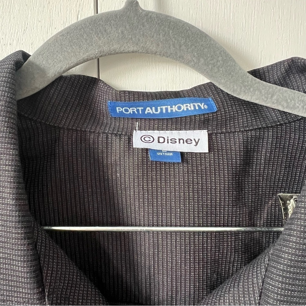 Disney’s Art of Animation Resort Cast Member Shirt – Port Authority – Size L - Picture 4 of 6